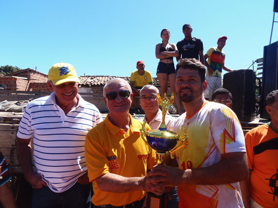 Prefeitura de Brumado apoia realização do 2º Campeonato de Futebol do Bairro Dr. Juracy