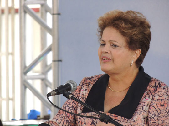 'Um mosquito não pode derrotar 204 milhões de pessoas', diz presidente Dilma Rousseff