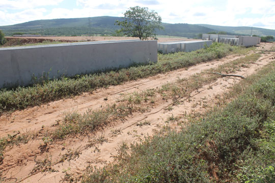 Brumado: Vereador anuncia que obras do presídio podem ser retomadas nos próximos quinze dias