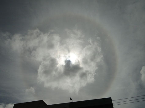 Brumado: Arco-íris solar e previsão de chuva no carnaval