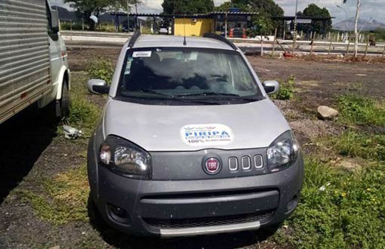 BR-116: PRF apreende carro oficial da prefeitura de Piripá