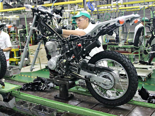 Produção de motos no Brasil recua 30,8% em um ano
