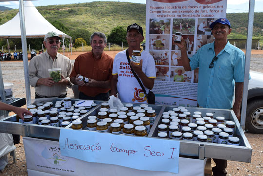 Usina de beneficiamento de frutas tem produtos barrados na merenda escolar em Brumado