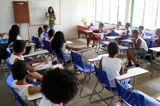 Governo da Bahia realizará concurso público para mais de 7 mil professores