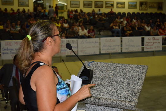 Brumado: Professores já pensam em greve caso veto do prefeito ao reajuste seja aprovado