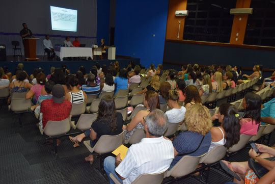 Brumado: Professores, alunos e pais reprovam imposição de escola de tempo integral