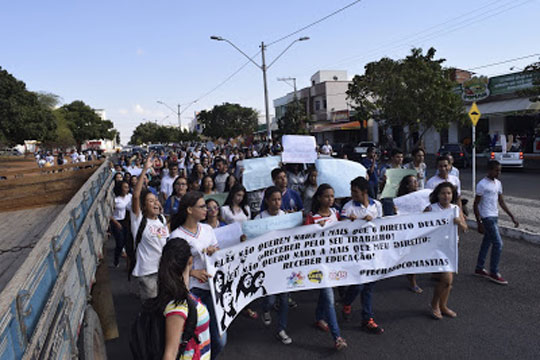 Educação estadual está abandonada em Guanambi, diz estudantes