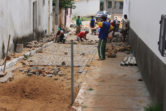 Brumado: Prefeitura terá que desembolsar R$ 2,5 milhões para recuperar ruas esburacadas
