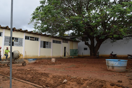 Brumado: Ampliação da Escola Sheilla Barreto pode sufocar Biblioteca Jarbas Passarinho
