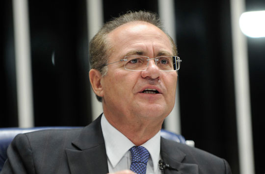 STF afasta Renan Calheiros da presidência do Senado