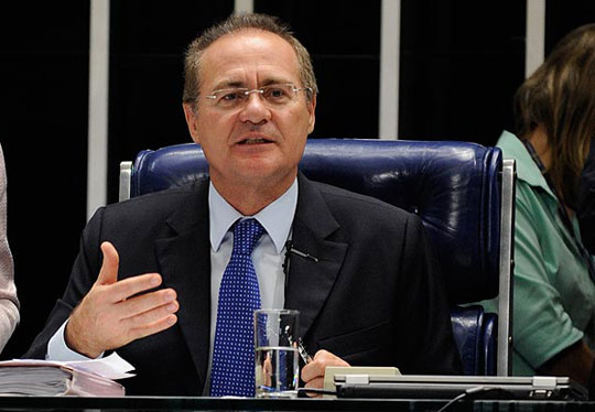 Renan Calheiros é reeleito presidente do Senado