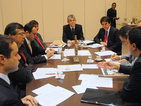 Governadores eleitos no Nordeste se reúnem na Paraíba
