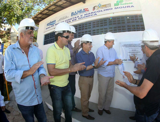 Rui Costa inaugura sistema ampliado e adutora em Rio de Contas