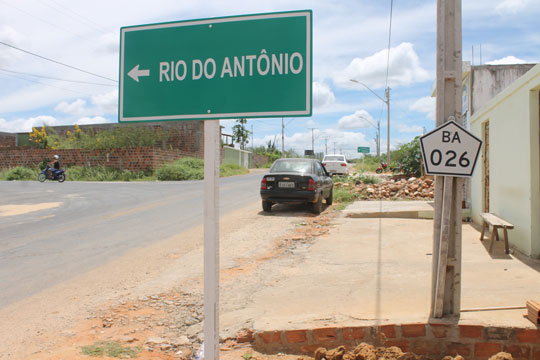 Obras de pavimentação em Rio do Antônio são inauguradas com a participação da deputada Ivana Bastos