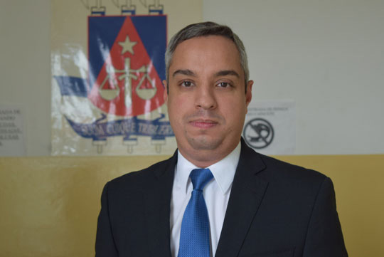 Juiz Rodrigo Britto assume Vara da Justiça Eleitoral de Brumado para o biênio 2017/2018