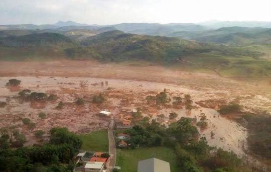 Rompimento de barragem: Bombeiros já resgataram 500 vítimas em Mariana