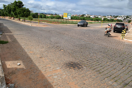 Brumado: Populares cobram rotatória para minimizar acidentes no Bairro Santa Tereza