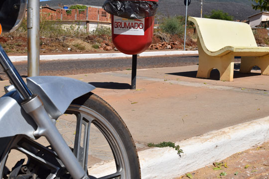 Brumado: Agente de endemias tem motocicleta roubada no Bairro Santa Tereza