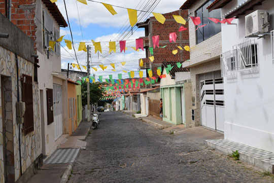 Famílias mantém tradição junina em Brumado