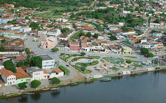 Santa Maria da Vitória: Advogado é preso acusado de estuprar e manter crianças em cárcere privado