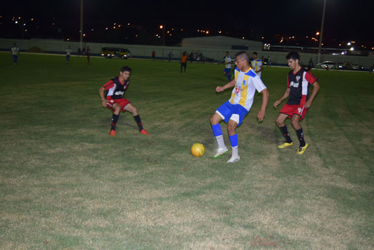 Brumado goleia em jogo preparatório para o Intermunicipal de Futebol 2016