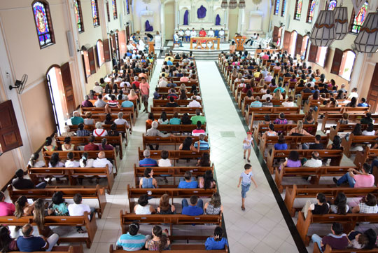 Brumado: Comunidade Católica encerra semana santa com a Missa de Páscoa