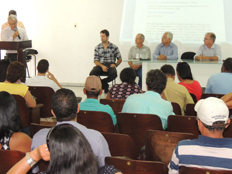 Brumado: Seminário debateu metas de apoio à agricultura familiar e implantação do SIM