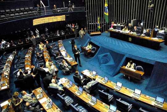 Senado elege comissão do impeachment de Dilma