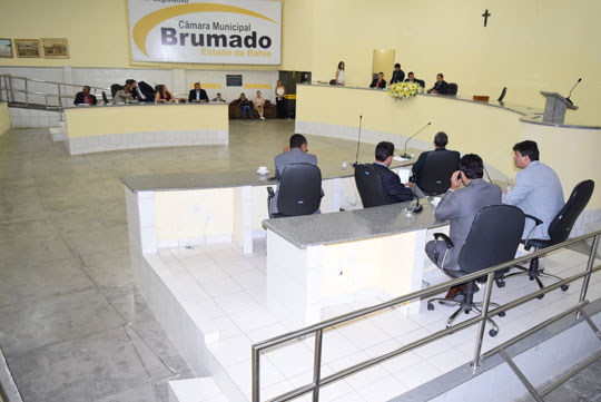 Brumado: Legislativo encerra 2016 com aprovação do parecer das contas de 2014 do executivo