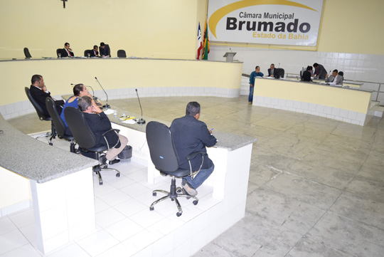 Brumado: Câmara retira três projetos de pauta para avaliação de possíveis emendas