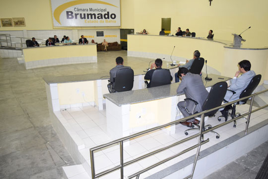 Legislativo brumadense volta a ter sessão interrompida por obstrução de votação