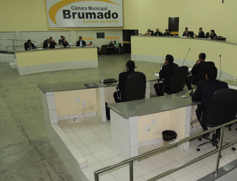 Brumado: Câmara reprova emendas modificativas quanto a piso de controlador interno