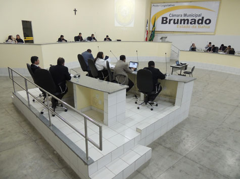 Brumado: Sessões do legislativo retornam na segunda-feira (04)