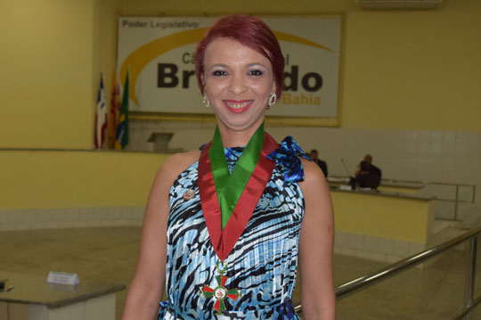 Embaixadora internacional da cultura, Silva Melo agradece apoio recebido na câmara de Brumado