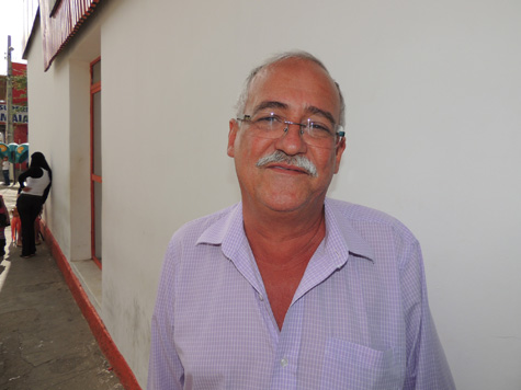 Aracatu: TCM revê decisão e aprova com ressalvas as contas de Sílvio Maia