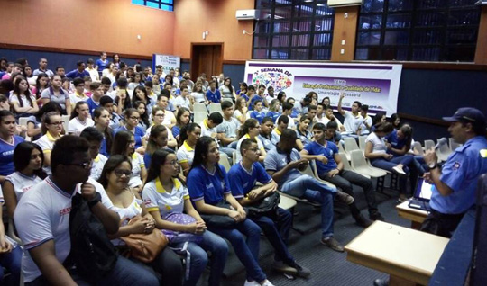 Maio Amarelo: SMTT inicia ciclo de palestras nas unidades escolares em Brumado