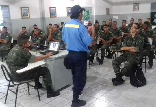 SMTT realiza palestra junto aos atiradores do Tiro de Guerra de Brumado