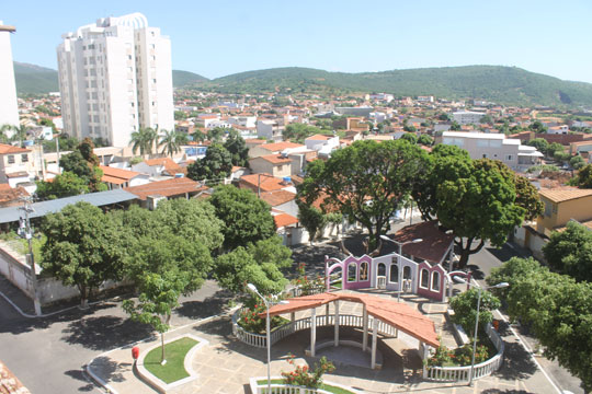 Calor de 45°C marca início do ano em Brumado