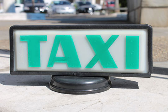 Superintendência de trânsito identifica táxis irregulares com suspeita de crime federal em Brumado