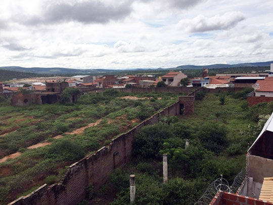 Brumado: Moradores estão preocupados com terreno que pertence à Coelba