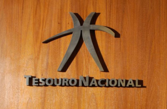 Tesouro Nacional fecha no vermelho pela primeira vez desde 1997