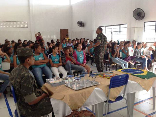 Brumado: Tiro de Guerra dá início ao Projeto Ética e Cidadania promovendo o civismo nas escolas