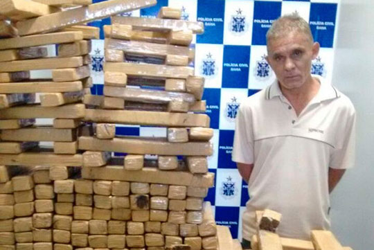 Traficante é preso com 300 kg de maconha em sítio de Vitória da Conquista