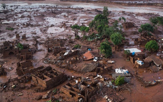 MPF denuncia 4 empresas e 22 pessoas pela tragédia de Mariana