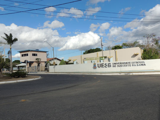 Após mais de 2 meses, campus da Uesb em Vitória da Conquista é desocupado