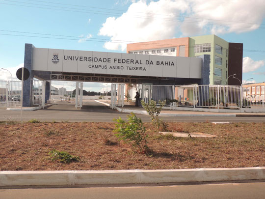 Ufba retoma aulas do segundo semestre de 2015