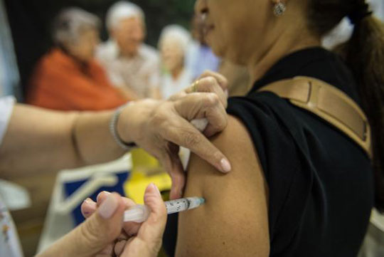 Postos iniciam campanha de vacinação contra gripe na 2ª