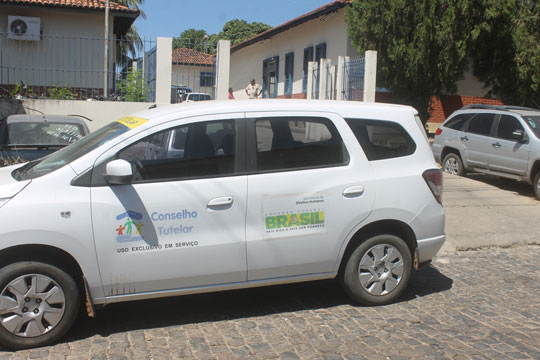 Aluno agride diretor, se fere e provoca interrupção de aula em duas escolas de Brumado