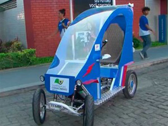 Estudantes de Feira de Santana criam veículo elétrico controlado por celular