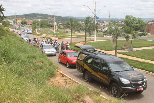 Brumado: Familiares e amigos prestam as últimas homenagens ao maquinista George Rocha